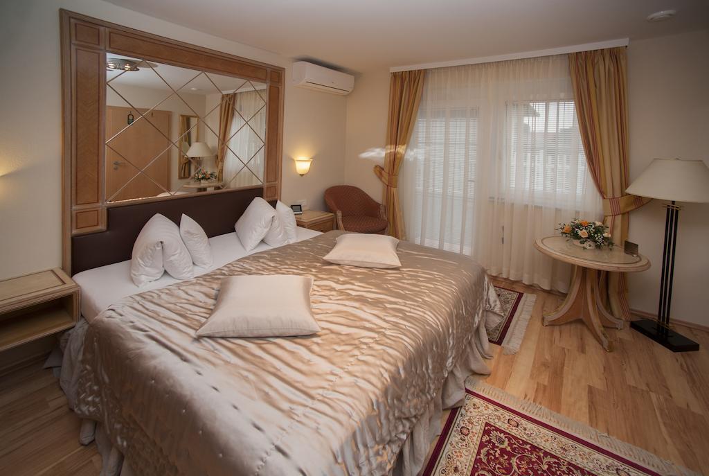 Villa Katharina Rust Chambre photo